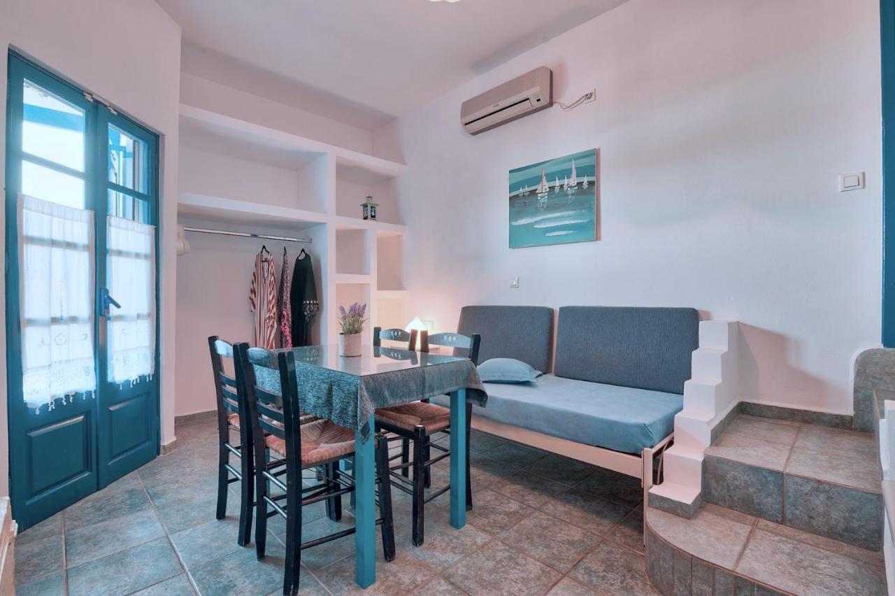Blue Dolphin Antiparos Villas And Suites Agios Georgios  Экстерьер фото
