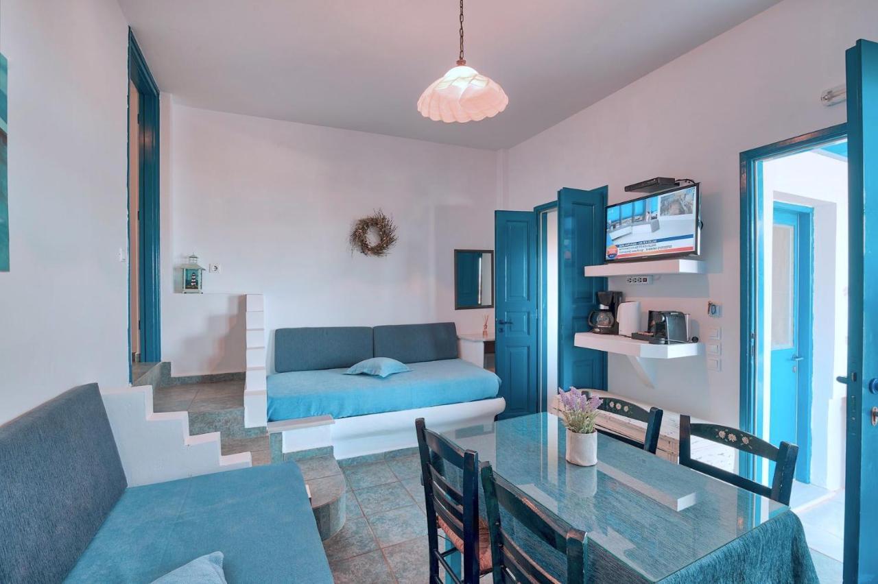 Blue Dolphin Antiparos Villas And Suites Agios Georgios  Экстерьер фото