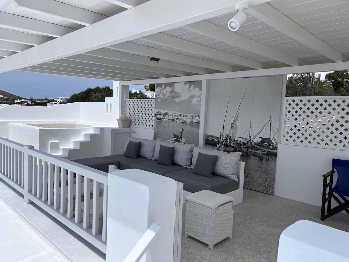 Blue Dolphin Antiparos Villas And Suites Agios Georgios  Экстерьер фото