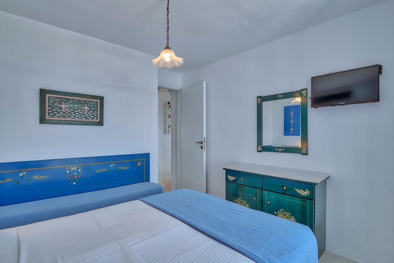 Blue Dolphin Antiparos Villas And Suites Agios Georgios  Экстерьер фото