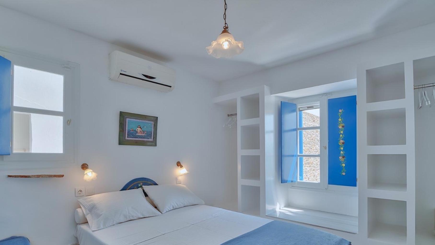Blue Dolphin Antiparos Villas And Suites Agios Georgios  Экстерьер фото