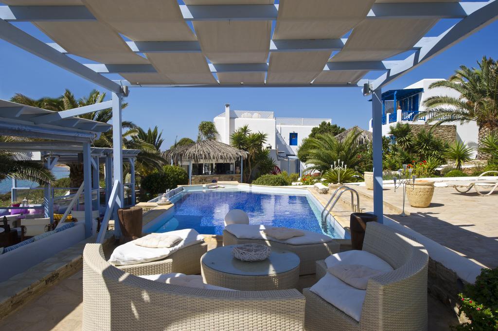 Blue Dolphin Antiparos Villas And Suites Agios Georgios  Экстерьер фото